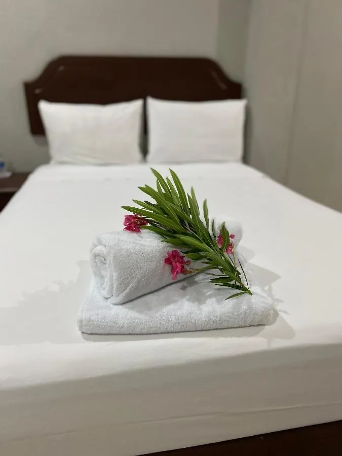 ***  Hotel Balxiba Alberca Y Estacionamento Playa del Carmen Mexico