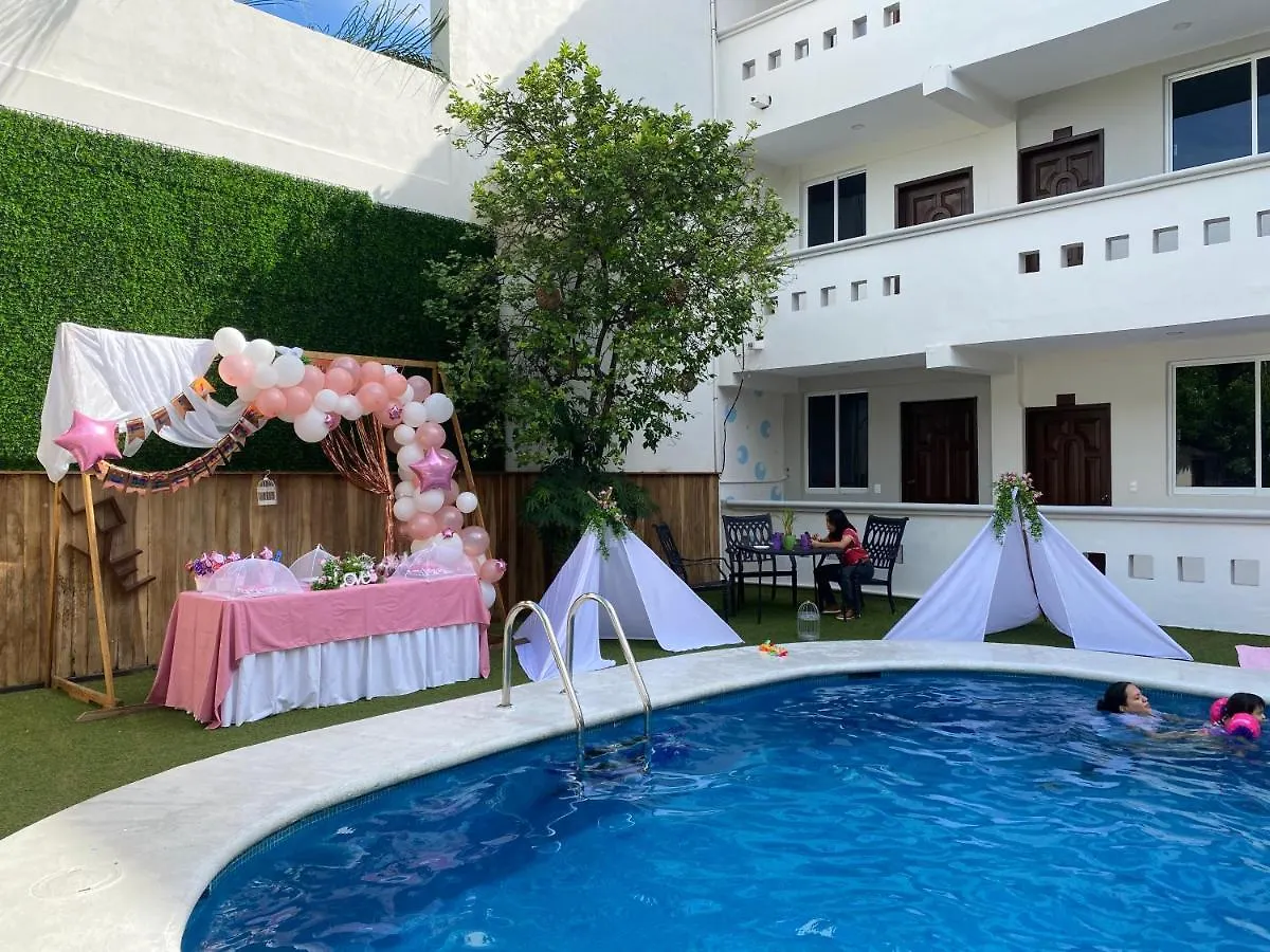 Hotel Balxiba Alberca Y Estacionamento Playa del Carmen Mexico