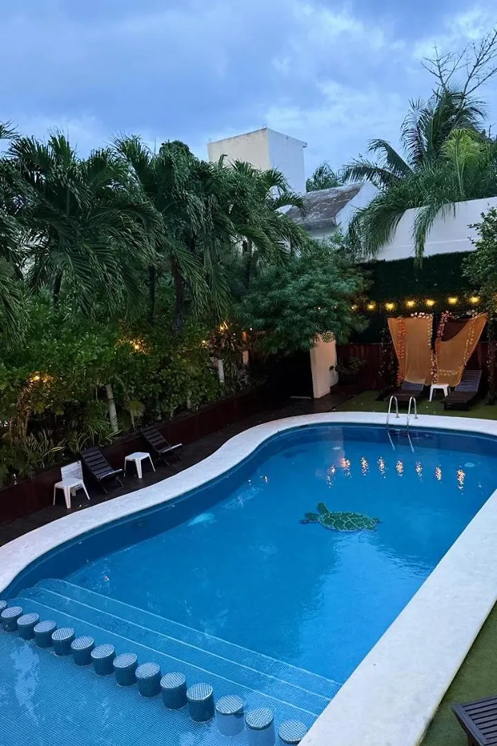 Hotel Balxiba Alberca Y Estacionamento Playa del Carmen